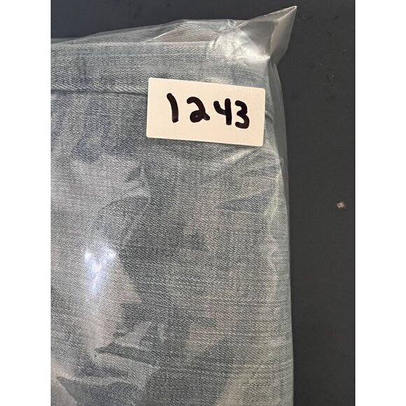 Levis Classic Straight Leg Jeans Light Wash Denim Size 28 - Picture 11 of 11